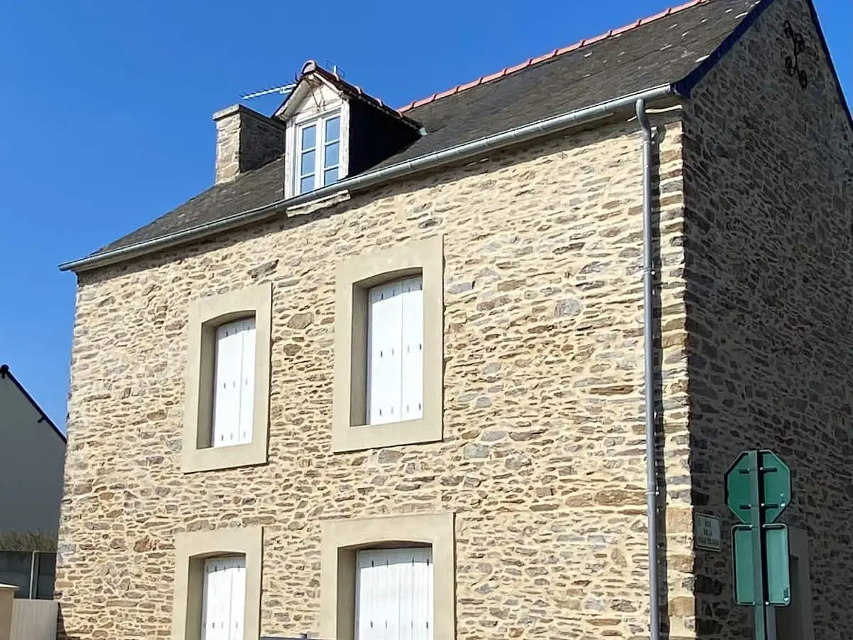 Maison en pierre à Cancale, idéale en famille