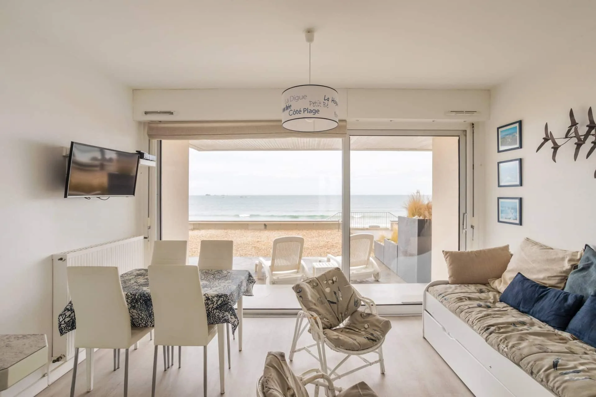 Appartement en gestion avec vue mer panoramique sur la plage du Sillon à Saint-Malo